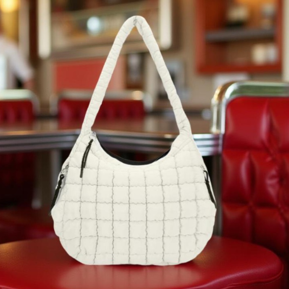 Quilted Cream White Shoulder Bag Zipper strong inner materials New Boutique